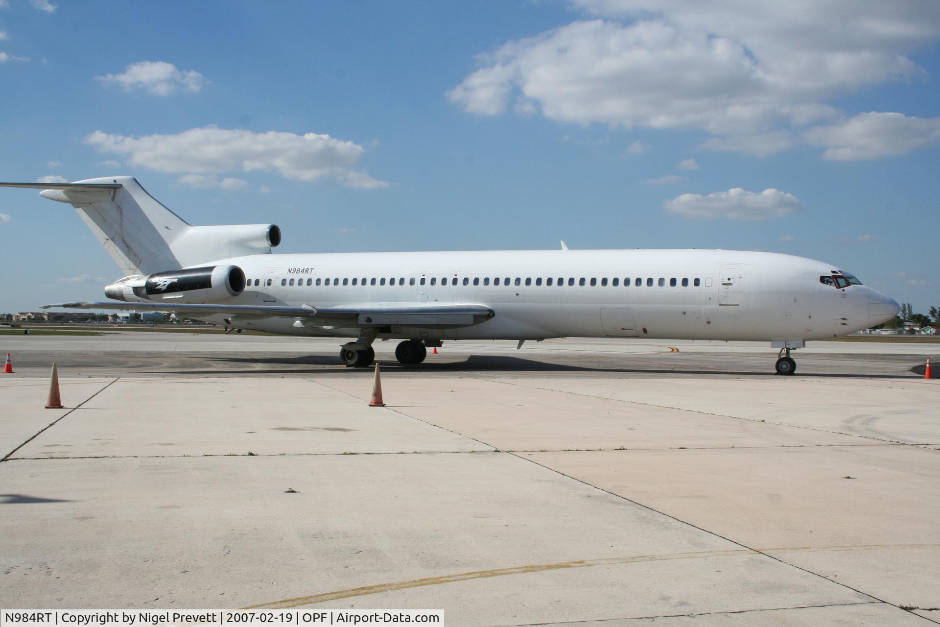 N984RT, Boeing 727-231 C/N 21984, Arrived from Roswell 2007-02-07, apparently for parts. Still there 7/07.
