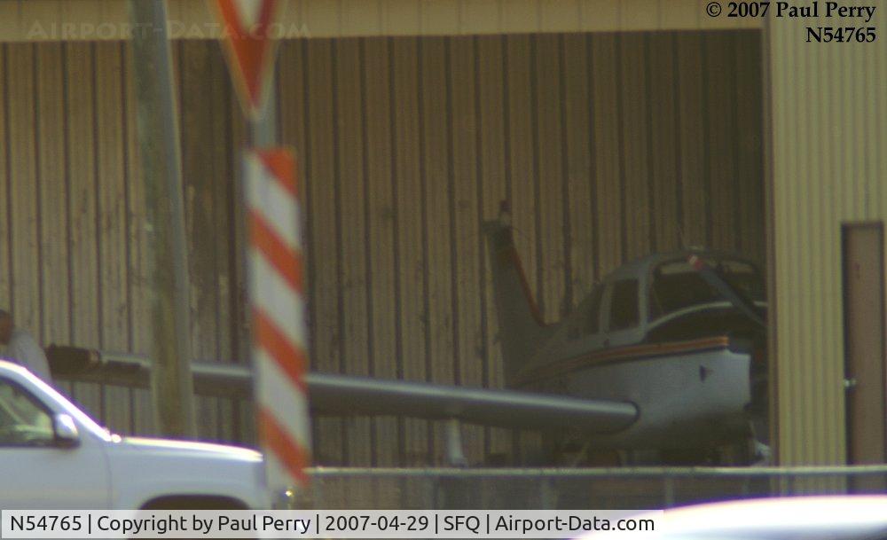 N54765, 1974 Beech C23 Sundowner 180 C/N M-1554, Rolling back the hangar doors