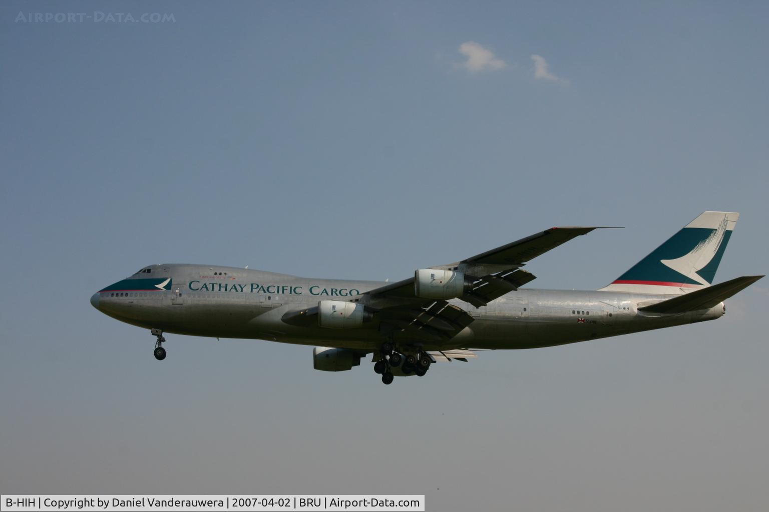 B-HIH, 1984 Boeing 747-267B C/N 23120, descending to rwy 02