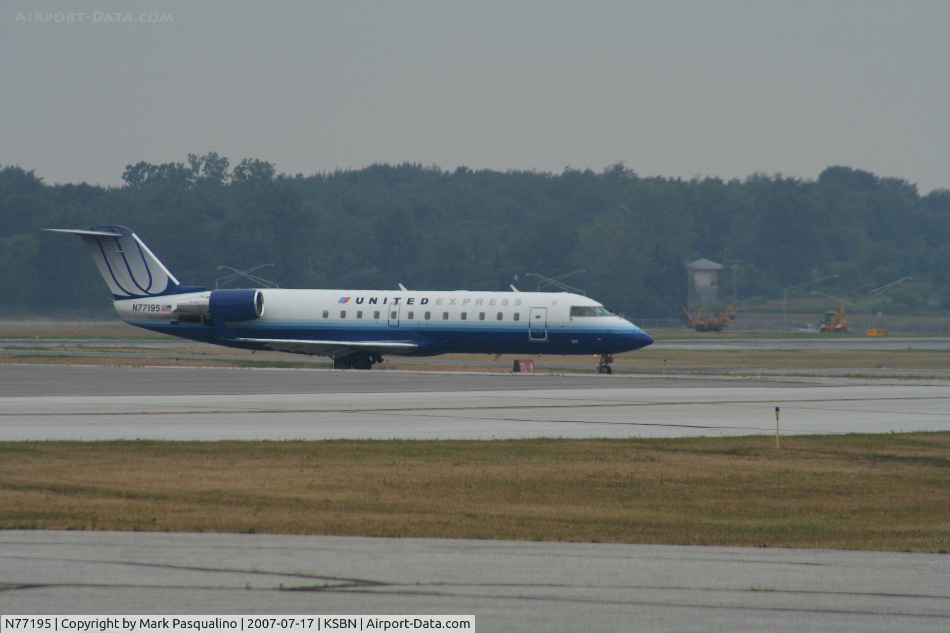 N77195, 1997 Canadair CRJ-200LR (CL-600-2B19) C/N 7195, CL-600-2B19