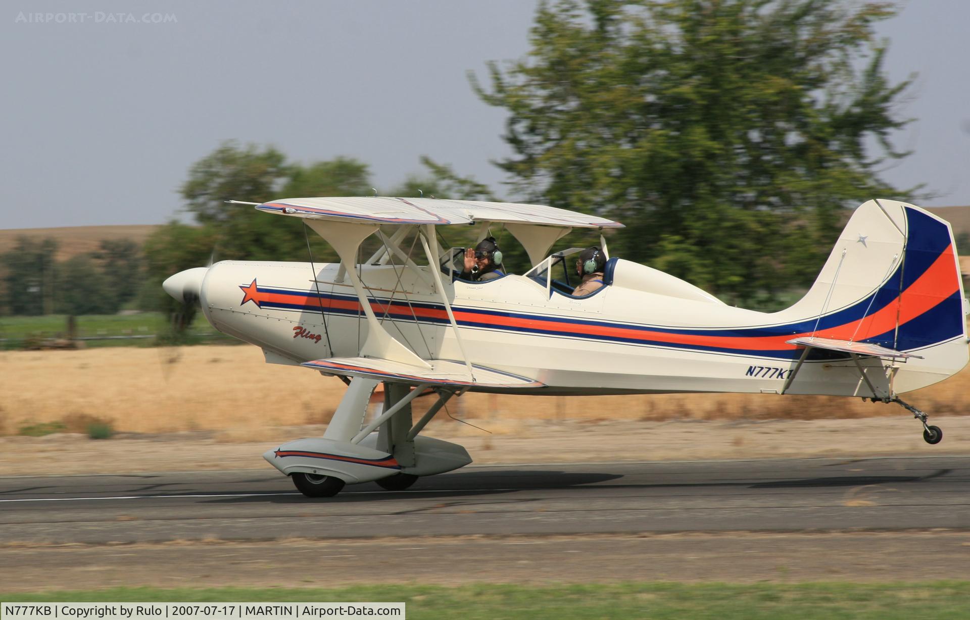 N777KB, 1979 Stolp SA-300 Starduster Too C/N S-300-KB-1, Patty waves, Pat pilots on take off