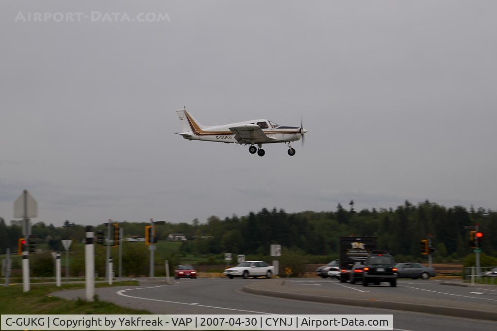 C-GUKG, 1975 Piper PA-28-140 C/N 28-7525155, Piper 28