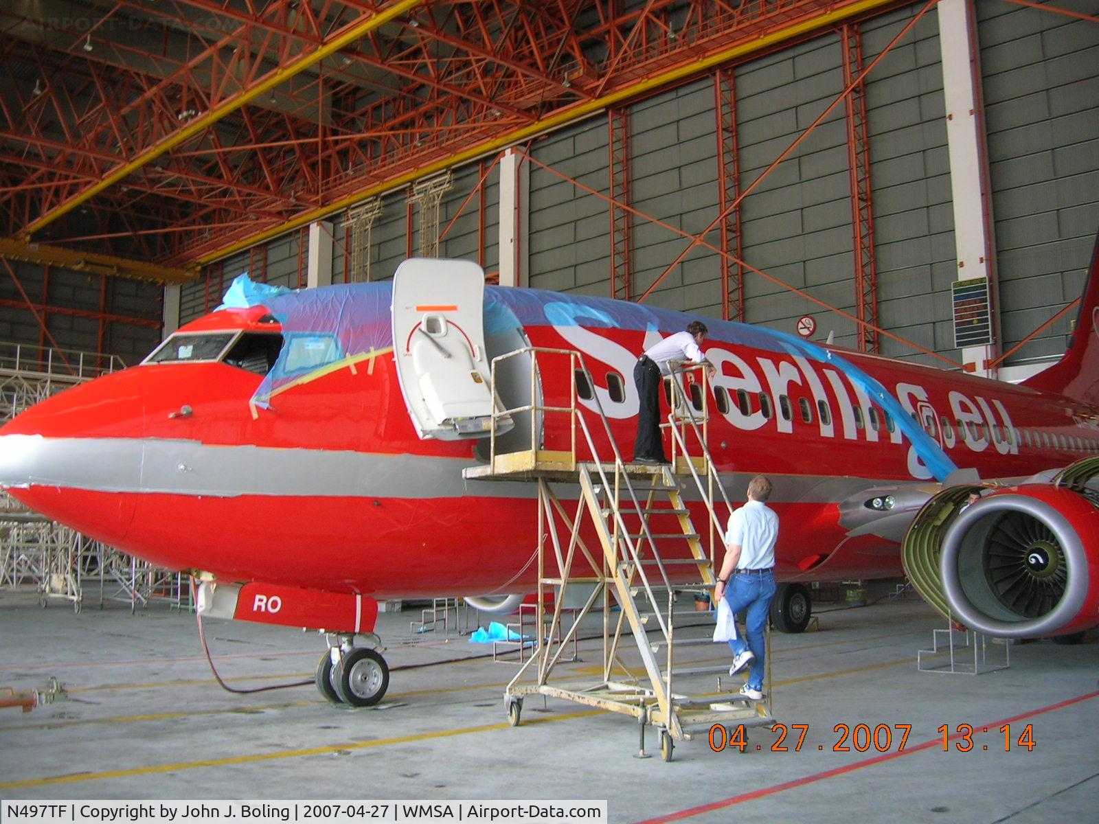 N497TF, 1999 Boeing 737-73A C/N 28497, Final paint after a 6 month overhaul