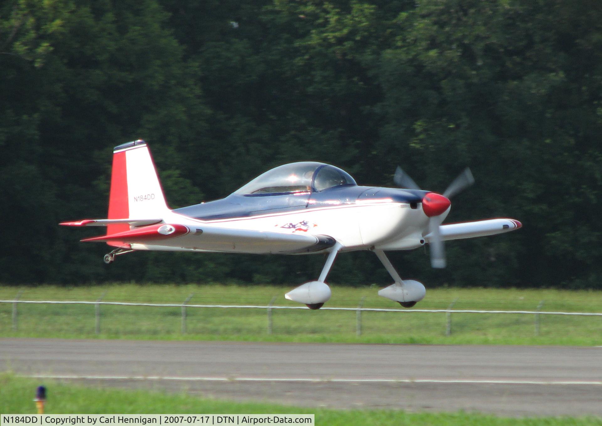 N184DD, Vans RV-8 C/N 80057, Landing runway 14