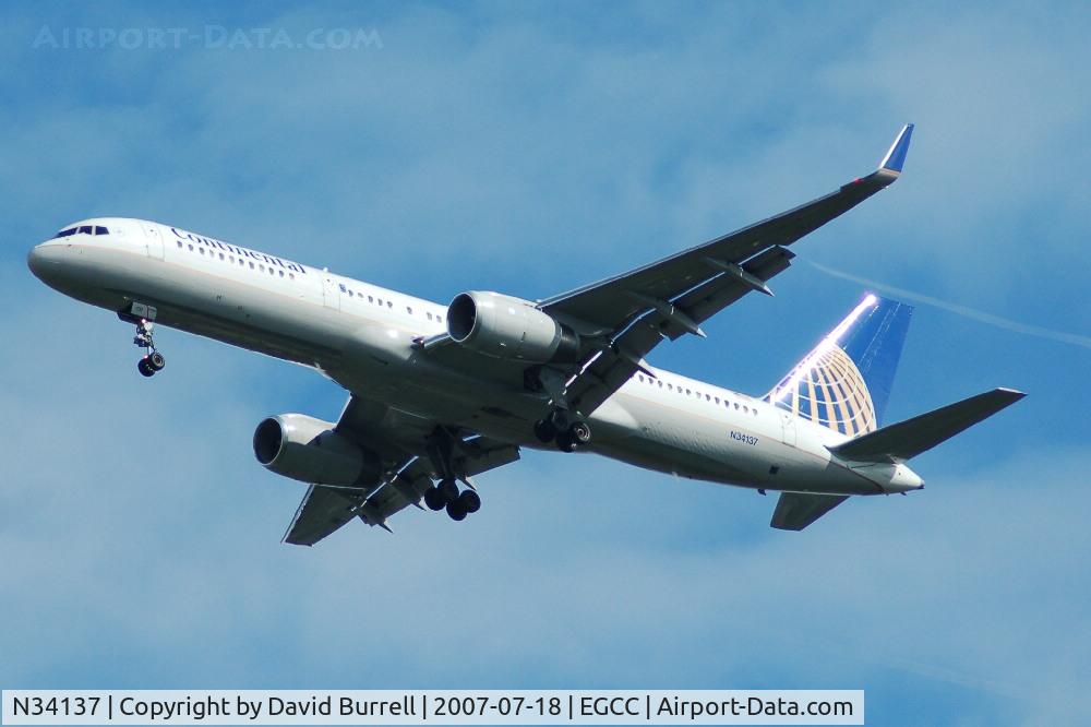 N34137, 1999 Boeing 757-224 C/N 30229, Continental - Landing
