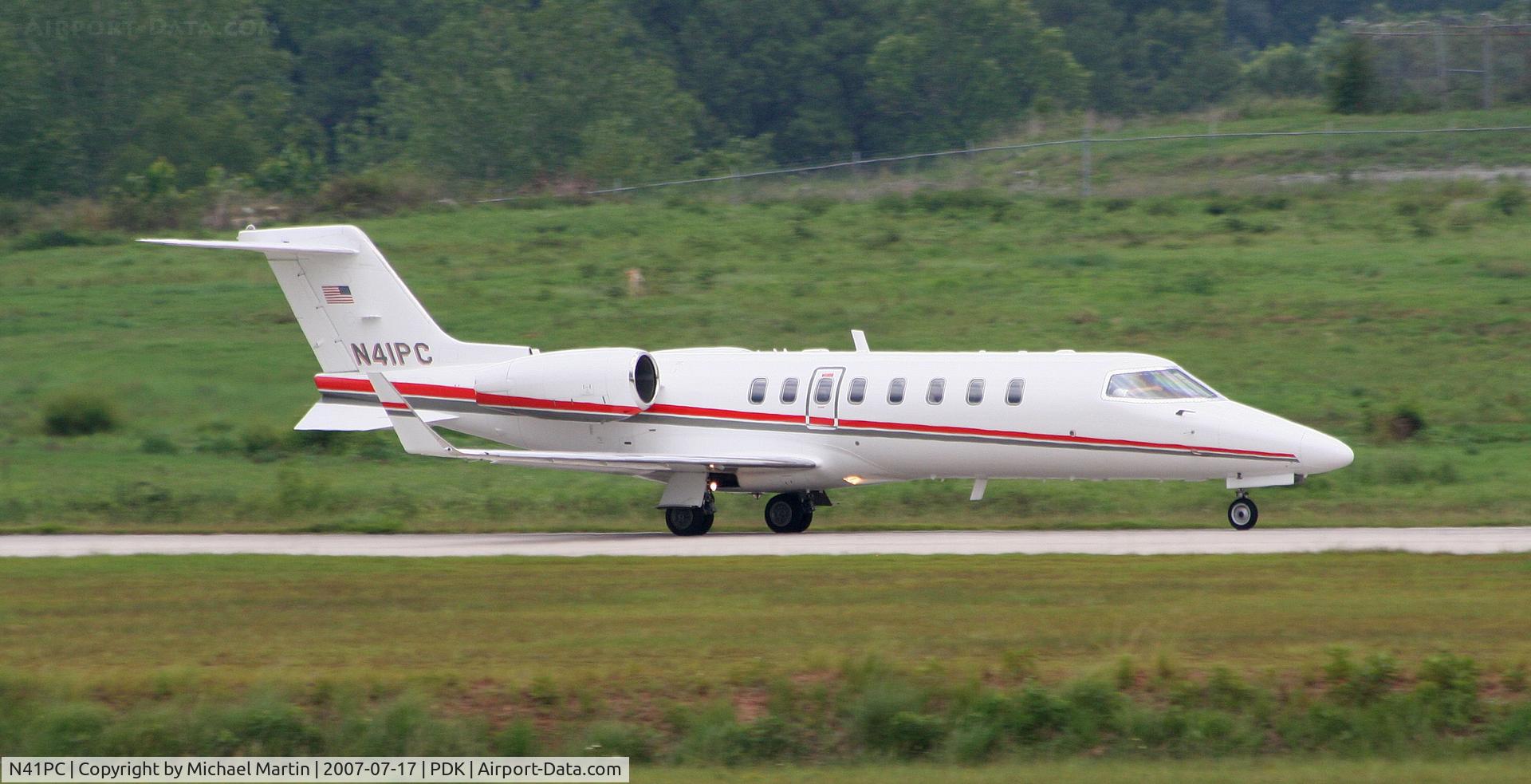 N41PC, 2008 Learjet 45 C/N 387, Taking off from Runway 20L