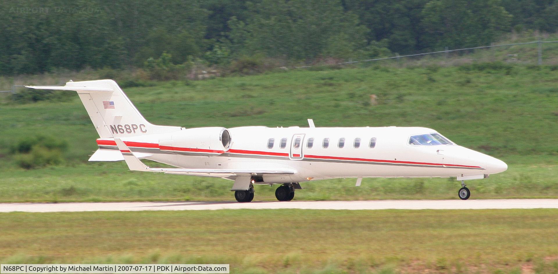 N68PC, Learjet 45 C/N 289, Taking off from Runway 20L