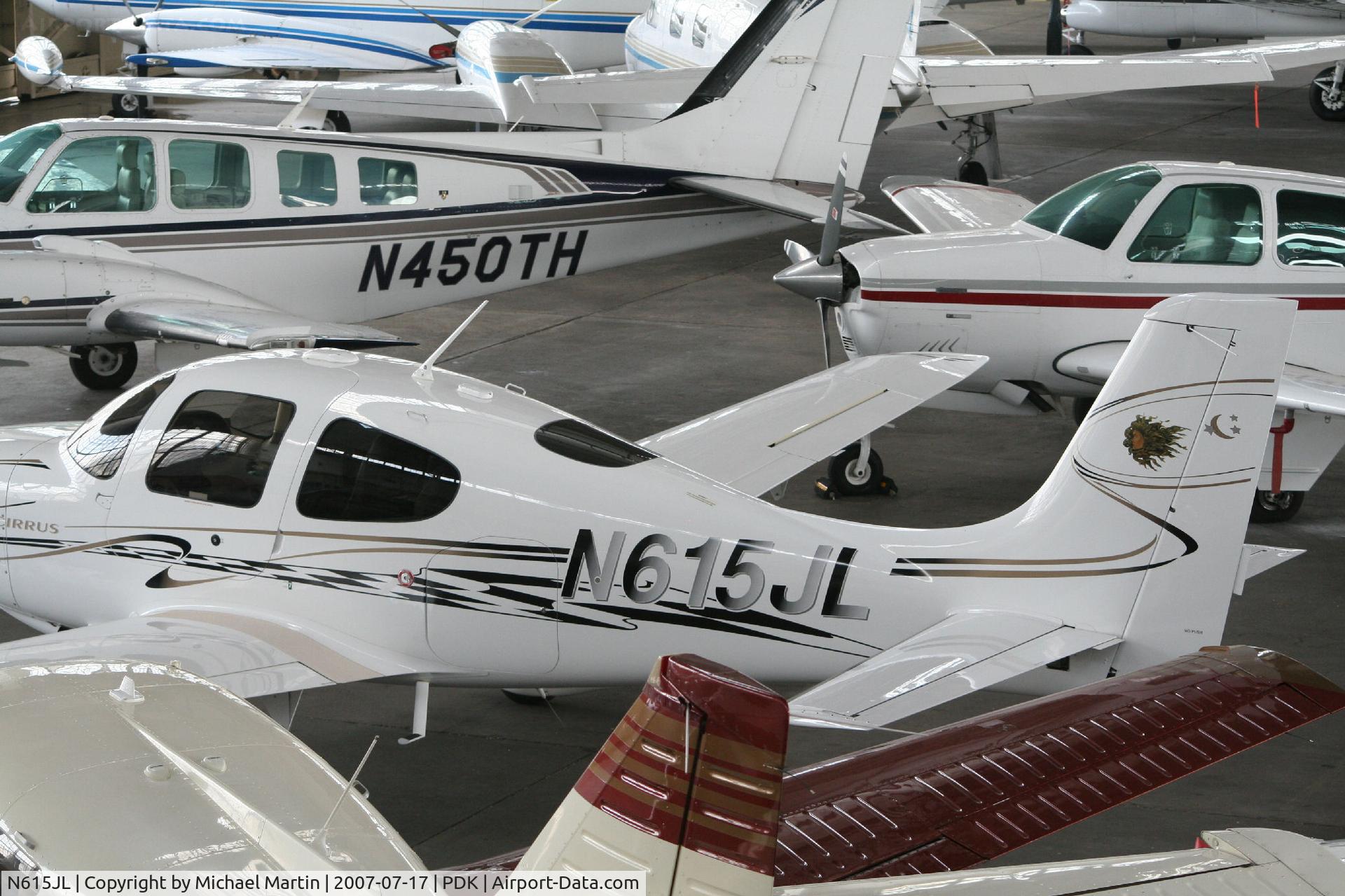 N615JL, 2005 Cirrus SR22 C/N 1624, In Epps Hanger