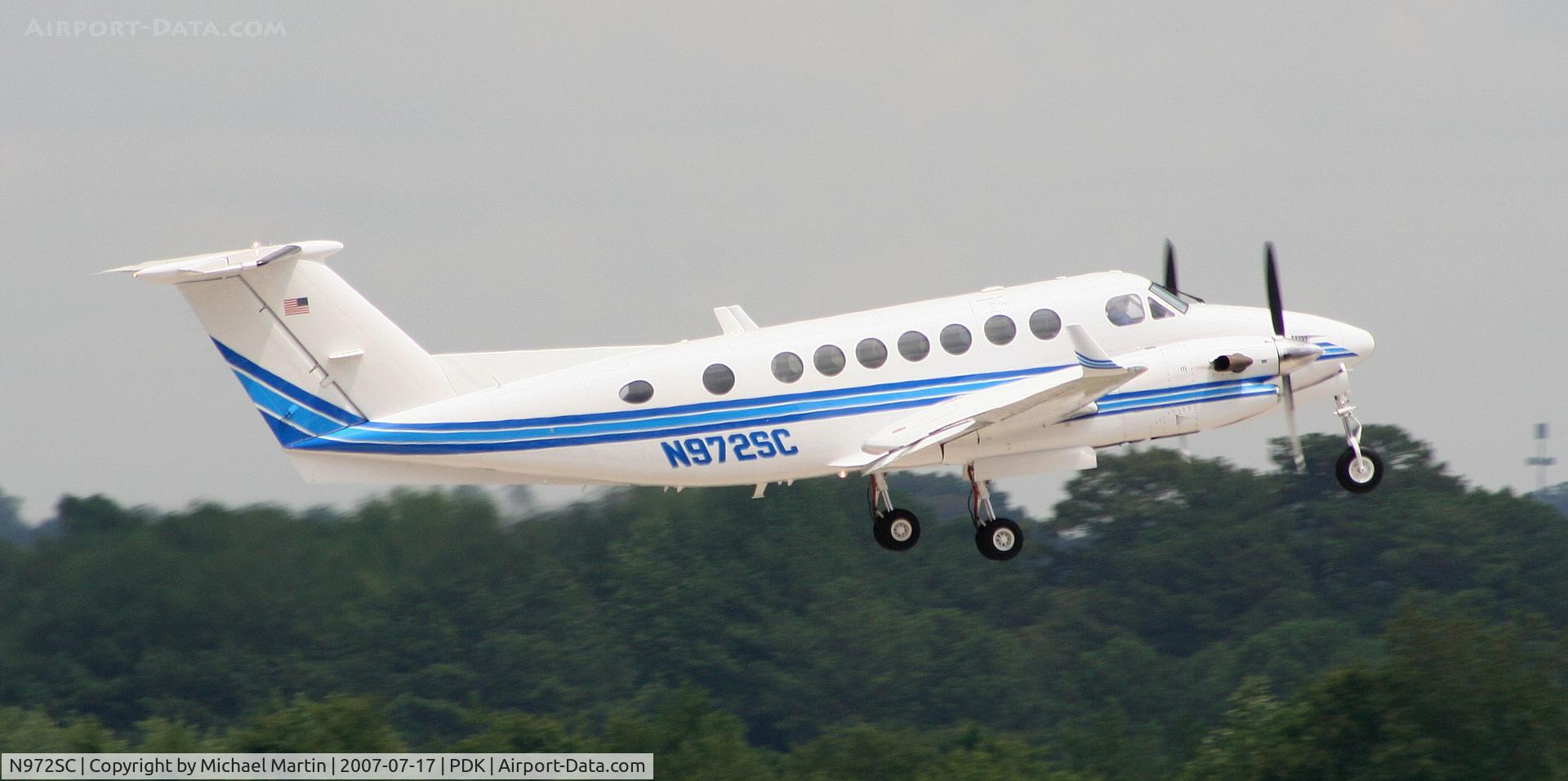 N972SC, Raytheon Aircraft Company B300 C/N FL-258, Departing PDK enroute to CAE