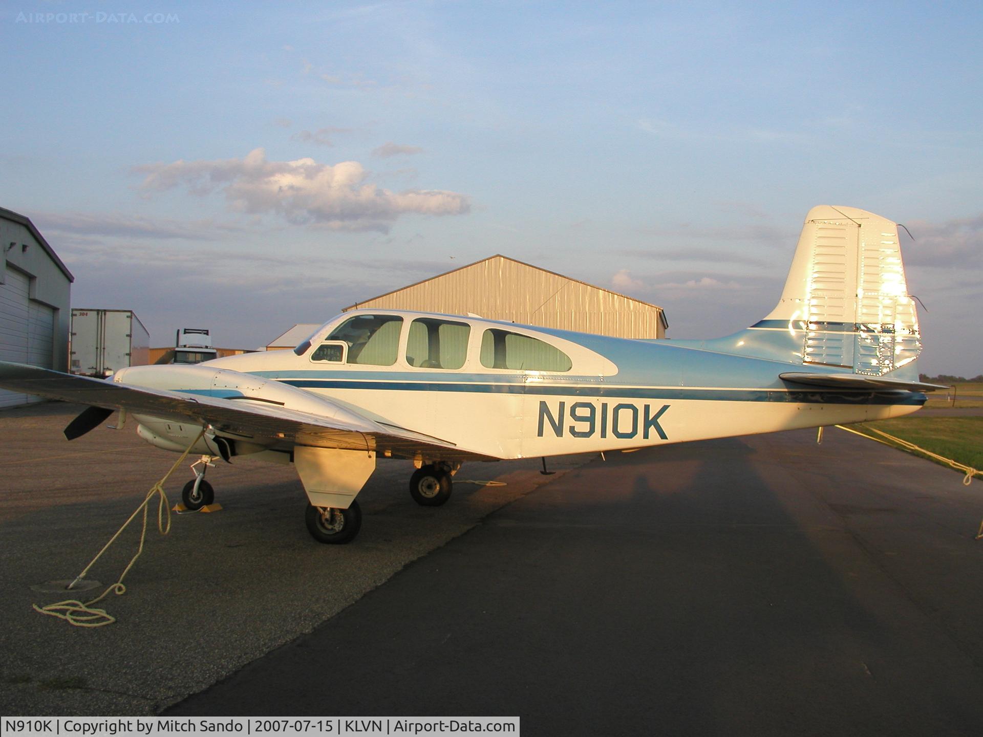 N910K, 1962 Beech B95A Travel Air C/N TD-499, Beechcraft Travel Air parked on the ramp at Airlake.