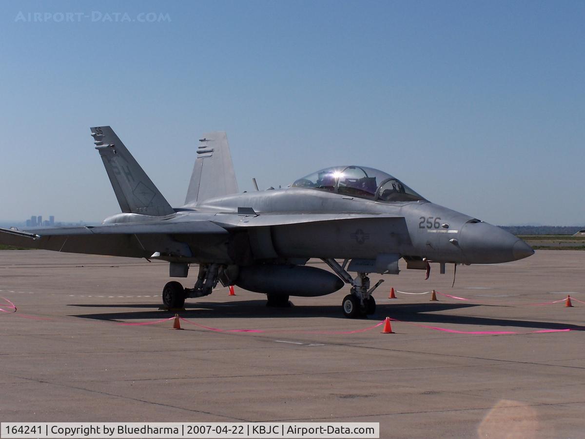 164241, 1991 McDonnell Douglas F/A-18D Hornet C/N 1004/D073, Parked