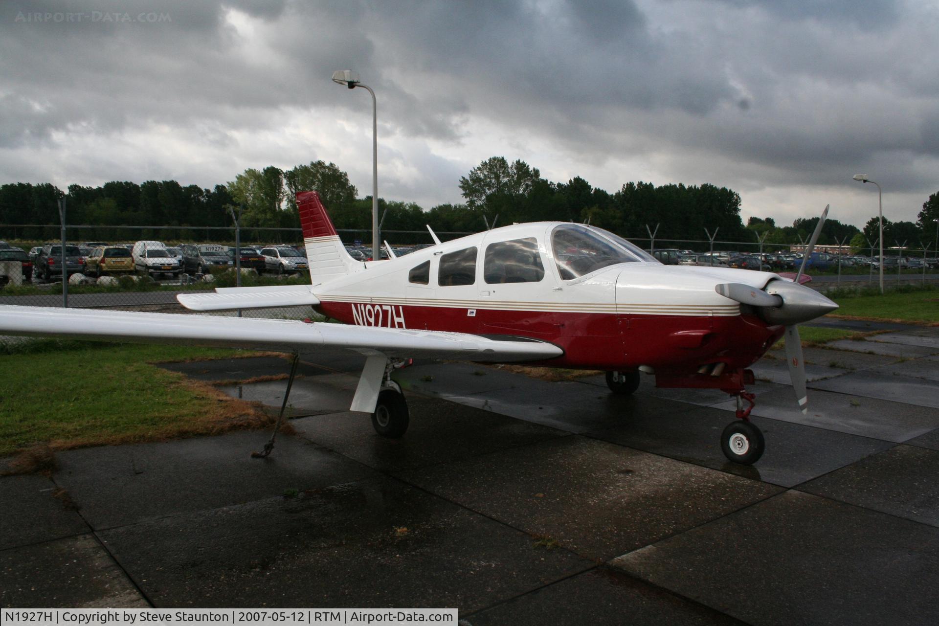 N1927H, 1977 Piper PA-28R-201 Cherokee Arrow III C/N 28R-7737017, Taken on a recent Aeroprint tour @ Rotterdam