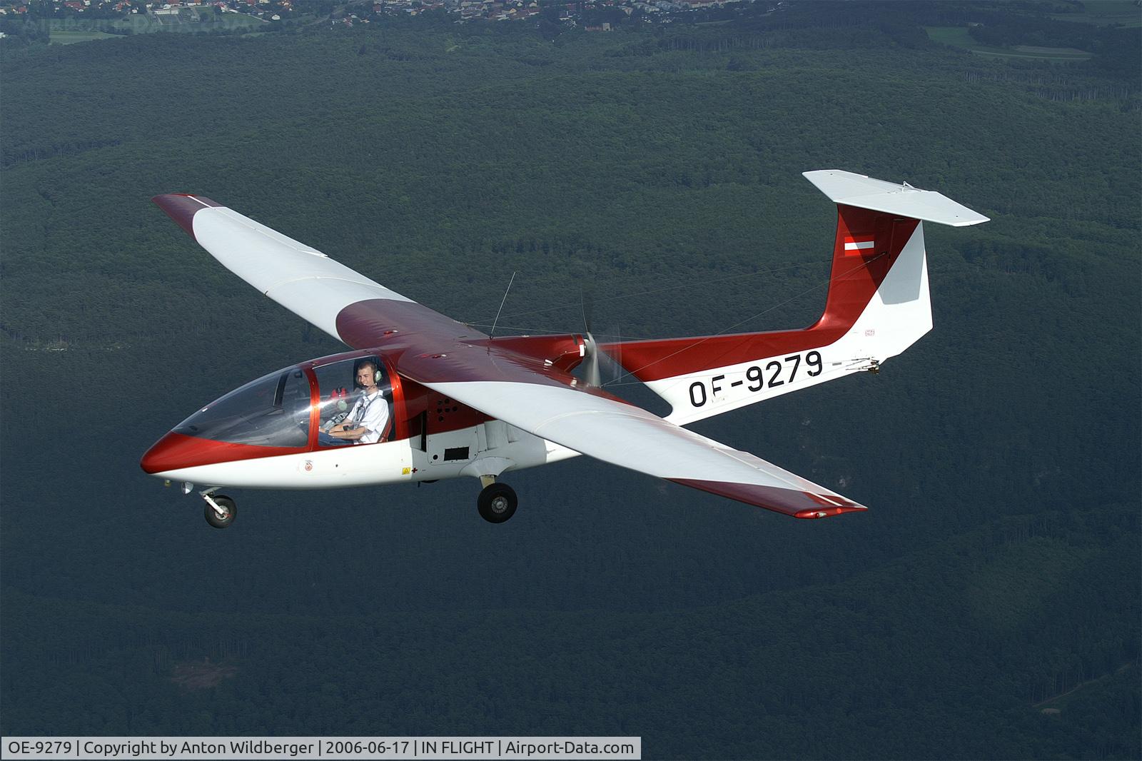 OE-9279, Brditschka HB-23/2400 Hobbyliner C/N 23019, abeam Berndorf / Austria