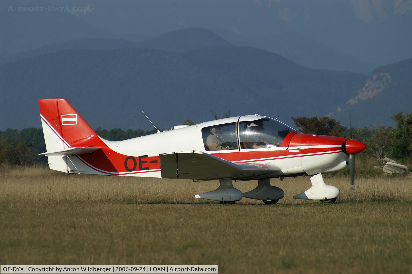 OE-DYX, Robin DR-400-120 Dauphin C/N 1559, ready for take off