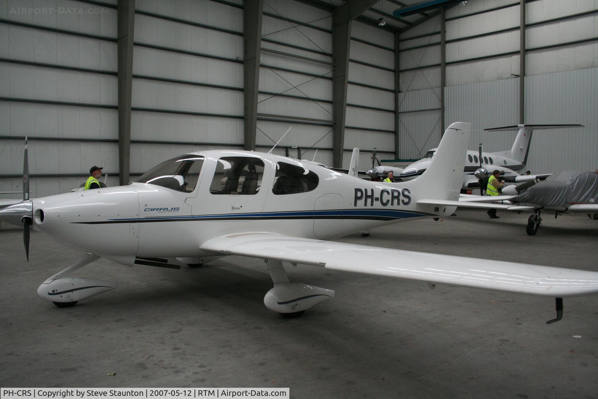 PH-CRS, 2000 Cirrus SR20 C/N 1092, Taken on a recent Aeroprint tour @ Rotterdam