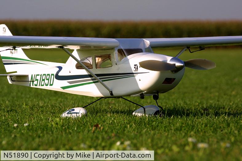 N51890, 1980 Cessna 172P C/N 17274375, Cessna grass landing