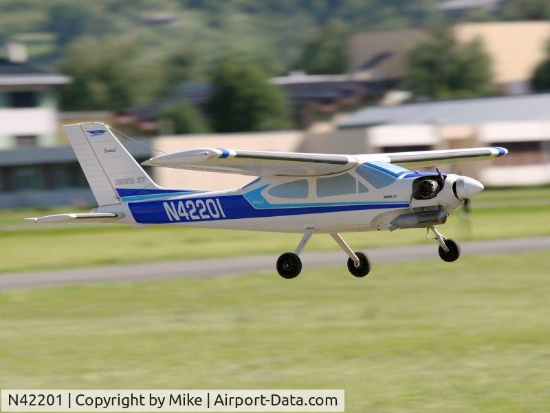 N42201, 1945 Piper J3C-65 Cub C/N 14443, Take Off