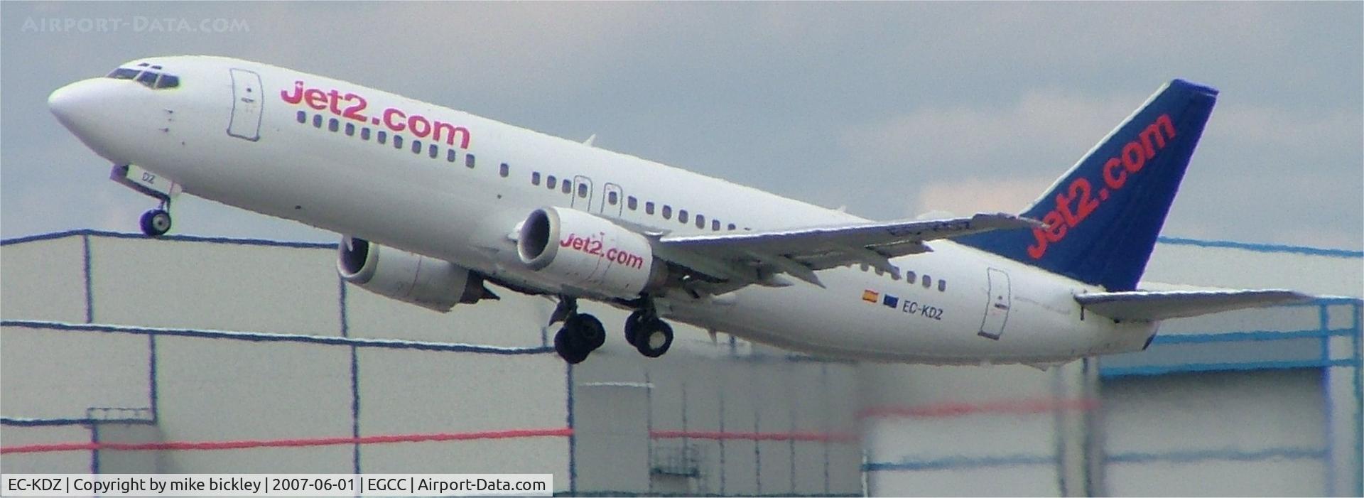 EC-KDZ, 1995 Boeing 737-46J C/N 27826, manchester gear up