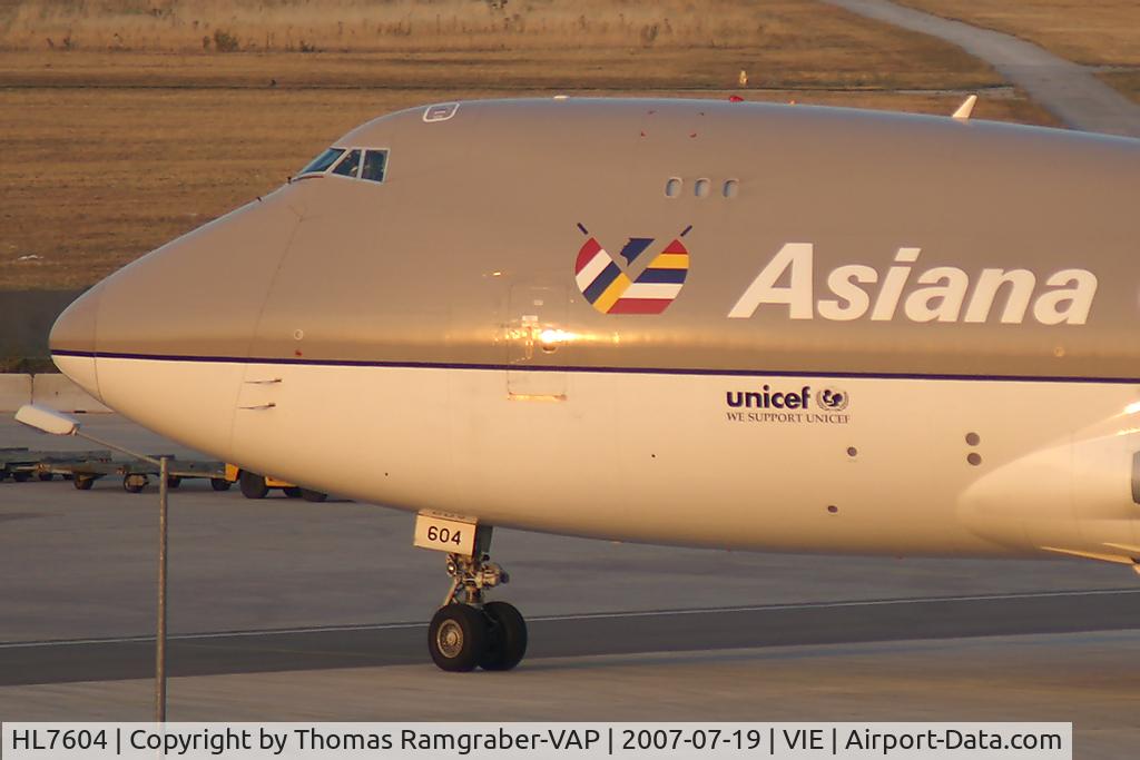 HL7604, 2006 Boeing 747-48EF C/N 29907/1370, Asiana Airlines Boeing 747-400