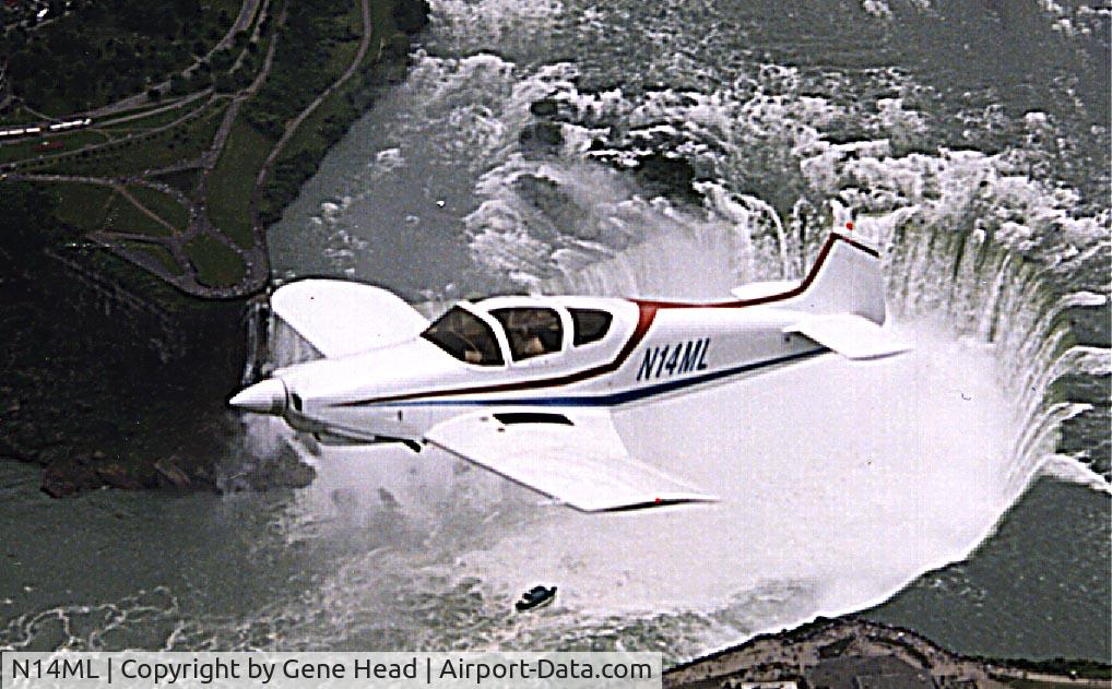 N14ML, 1993 Lardner Martin E BARRACUDA C/N 350, Over the Falls