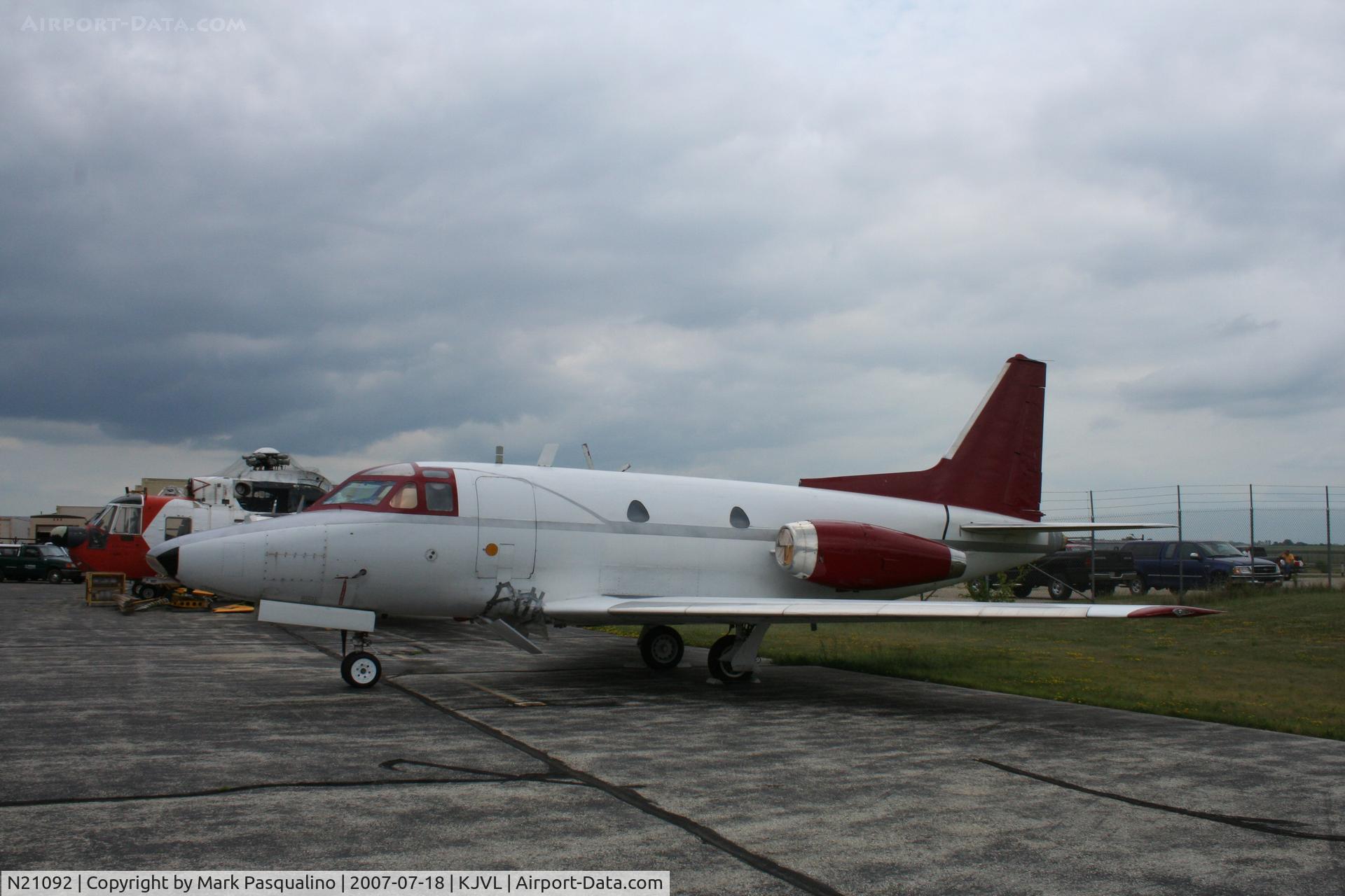 N21092, 1961 North American CT-39A Sabreliner C/N 265-42, North American T-39A