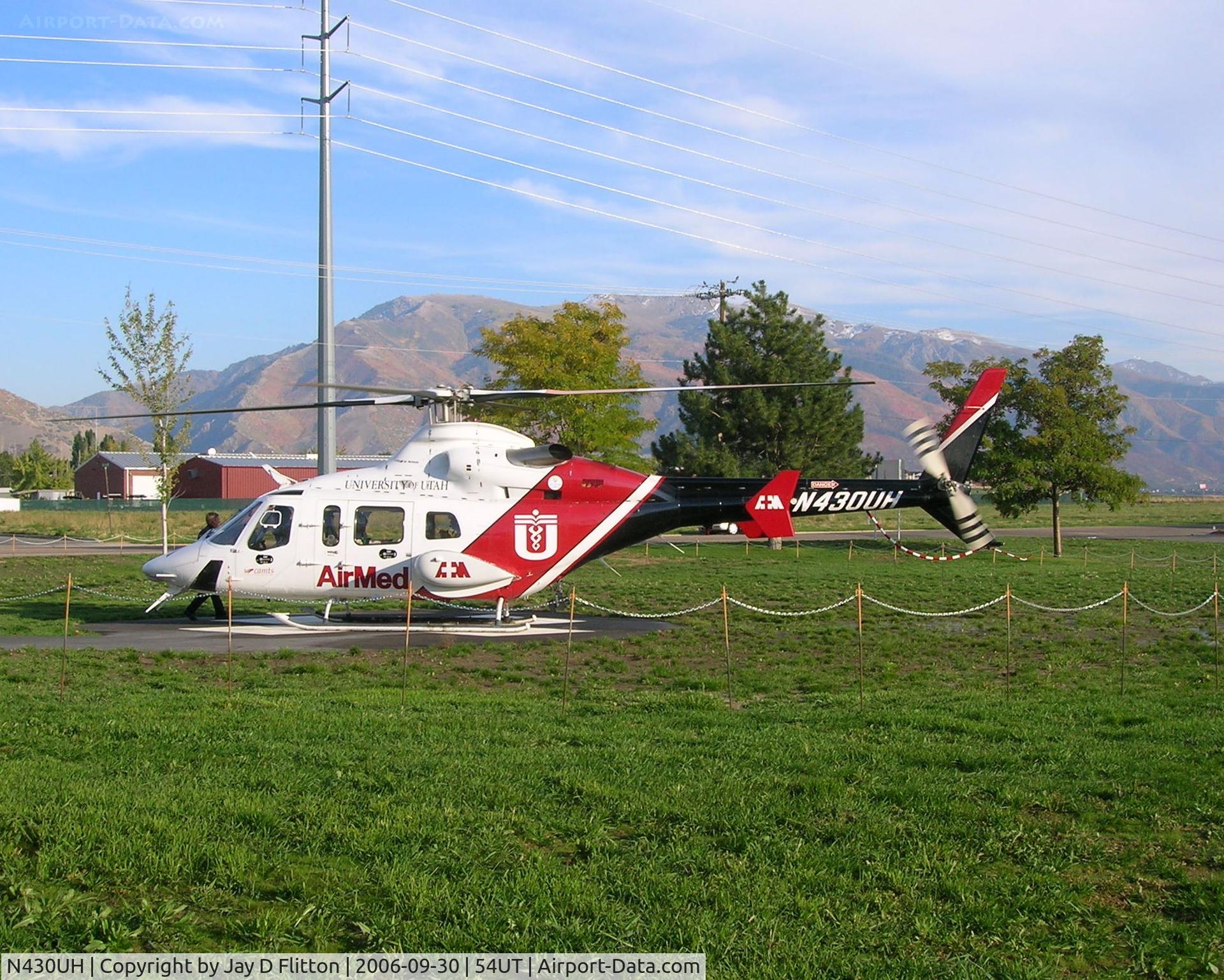 N430UH, 1999 Bell 430 C/N 49056, Preparing to depart the temporary Helipad. 