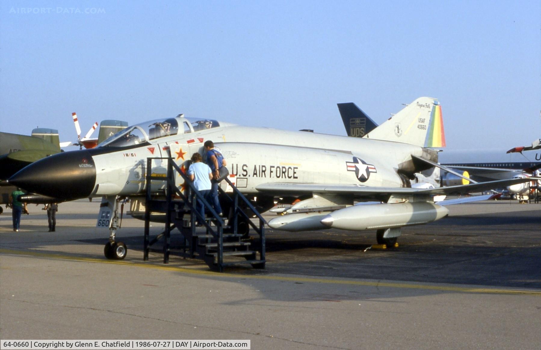 64-0660, 1964 McDonnell F-4C-21-MC Phantom II C/N 877, F-4C at the Dayton International Air Show