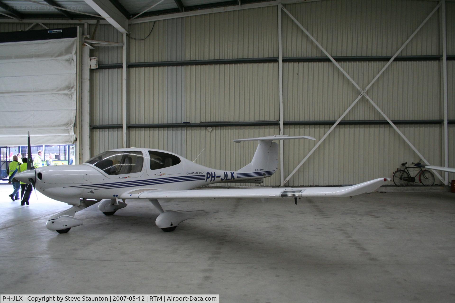 PH-JLX, Diamond DA-40 Diamond Star C/N Not found PH-JLX, Taken on a recent Aeroprint tour @ Rotterdam