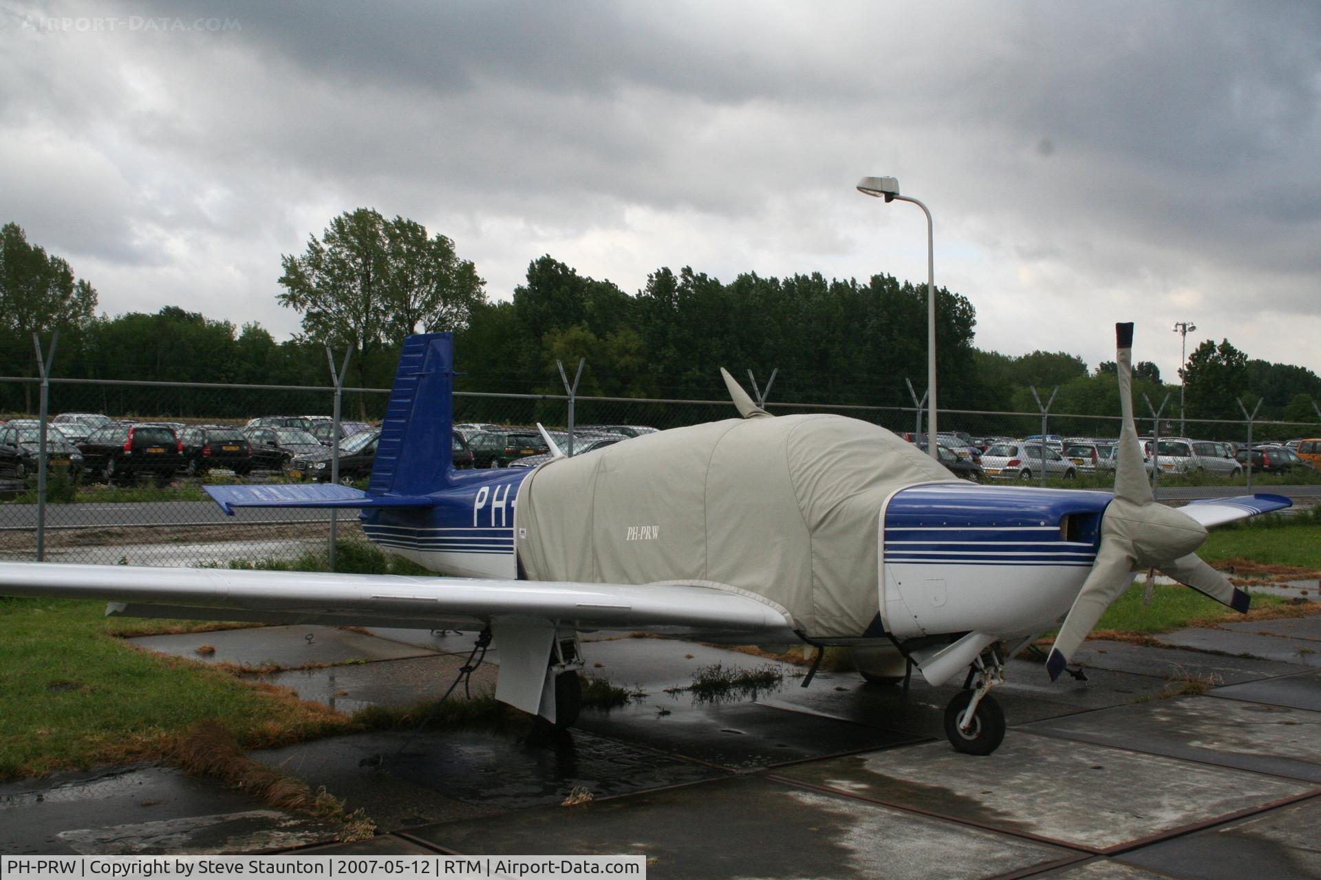 PH-PRW, Mooney M20K C/N 25-0741, Taken on a recent Aeroprint tour @ Rotterdam