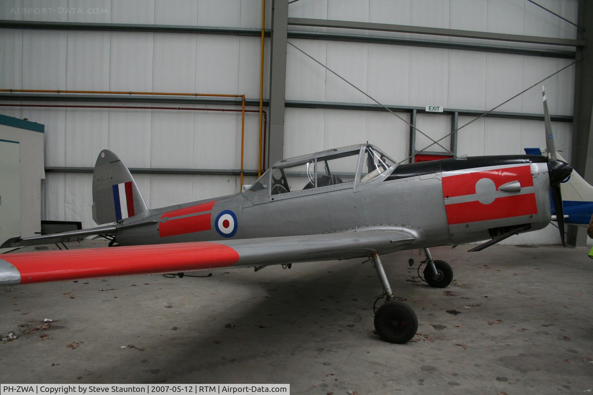 PH-ZWA, 1952 De Havilland DHC-1 Chipmunk T.10 C/N C1/0736, Taken on a recent Aeroprint tour @ Rotterdam