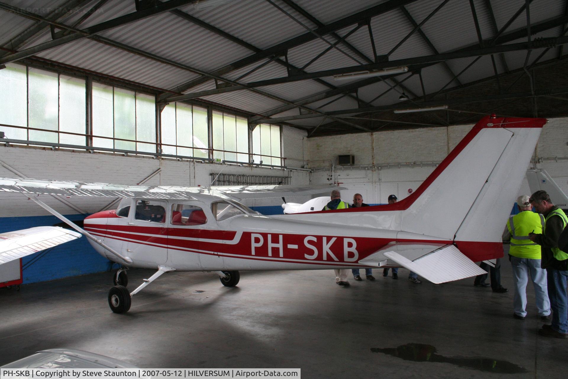 PH-SKB, 1977 Reims F172N Skyhawk C/N 1549, Taken on a recent Aeroprint tour @ Hilversum