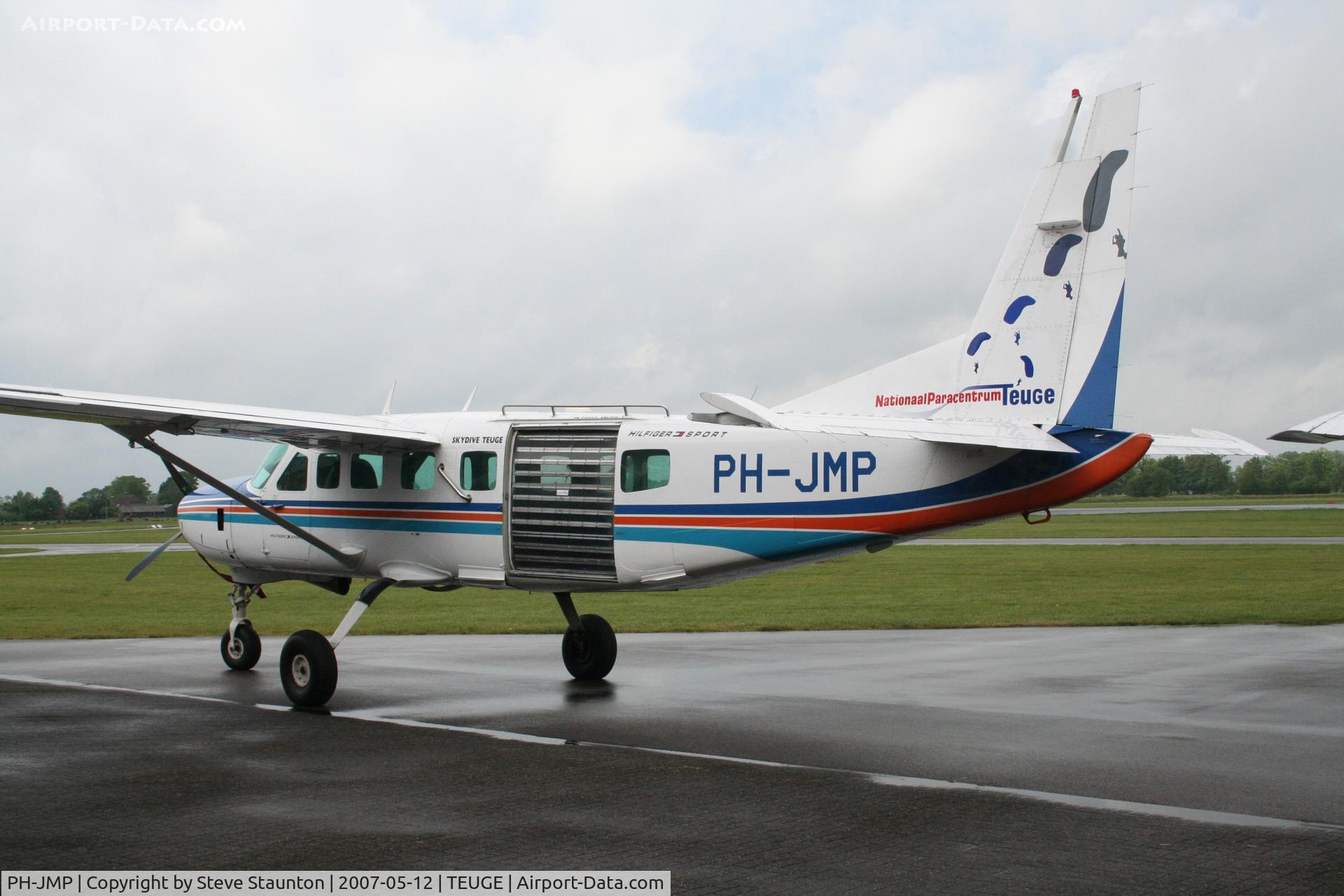 PH-JMP, 1997 Cessna 208B Supervan 900 C/N 208B-0583, Taken on a recent Aeroprint tour @ Teuge