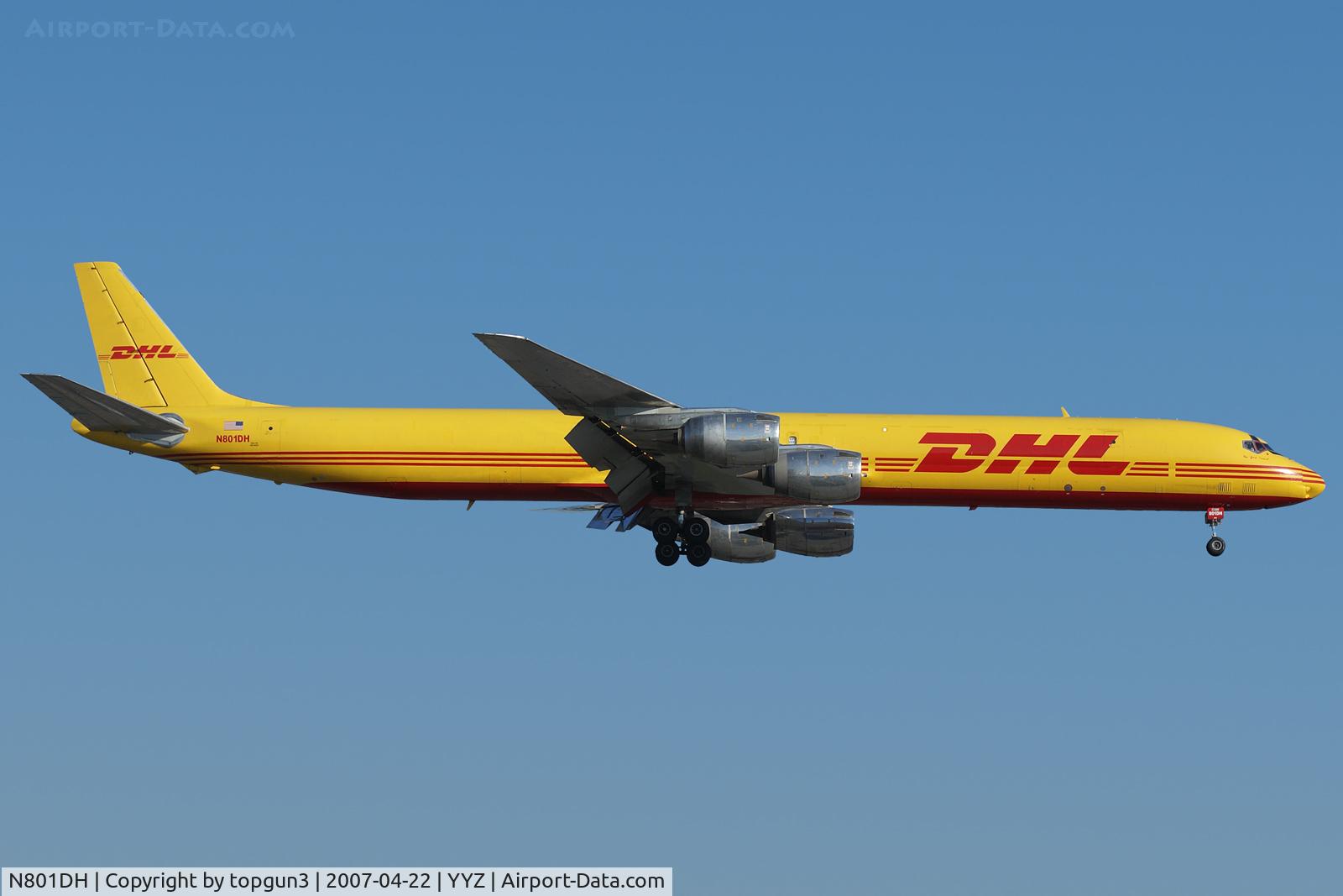 N801DH, 1969 Douglas DC-8-73F C/N 46033, Short final for RWY23.