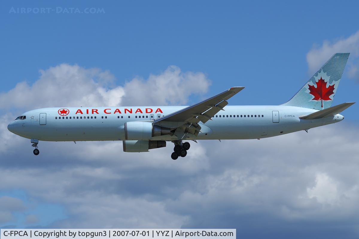 C-FPCA, 1989 Boeing 767-375 C/N 24306, Short final for RWY05.