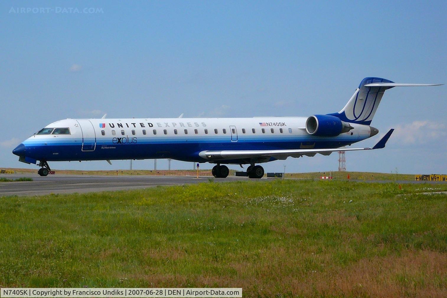 N740SK, 2005 Bombardier CRJ-701 (CL-600-2C10) Regional Jet C/N 10196, United Express operated by SkyWest.