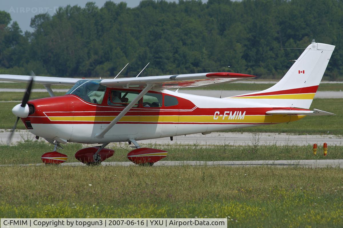 C-FMIM, 1960 Cessna 182C Skylane C/N 52860, Taxiing on Alpha.