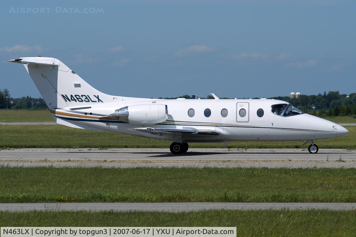 N463LX, Raytheon Aircraft Company 400A C/N RK-426, Taxiing on Golf for departure.