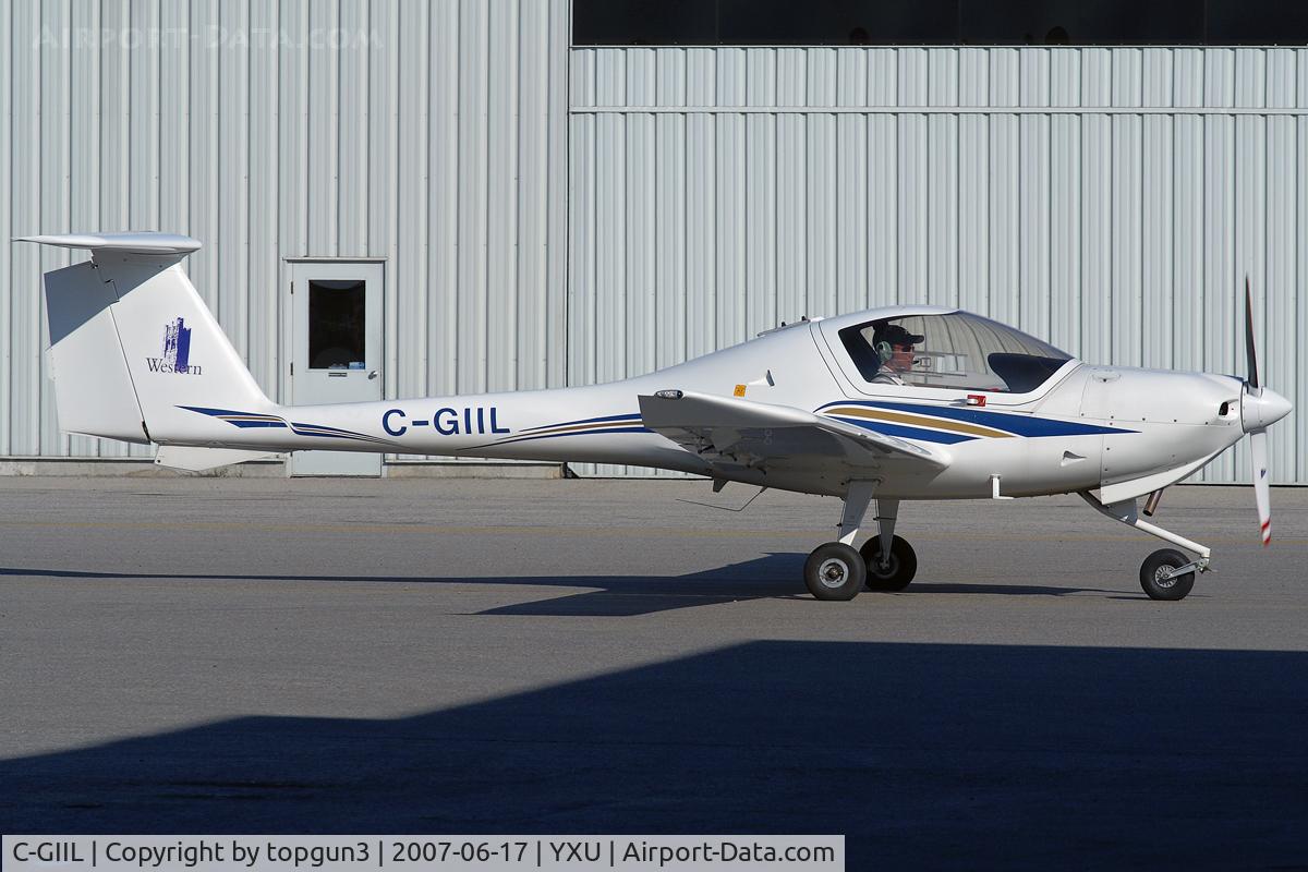 C-GIIL, 2001 Diamond DA-20C-1 Eclipse C/N C0137, Taxiing across Ramp III.