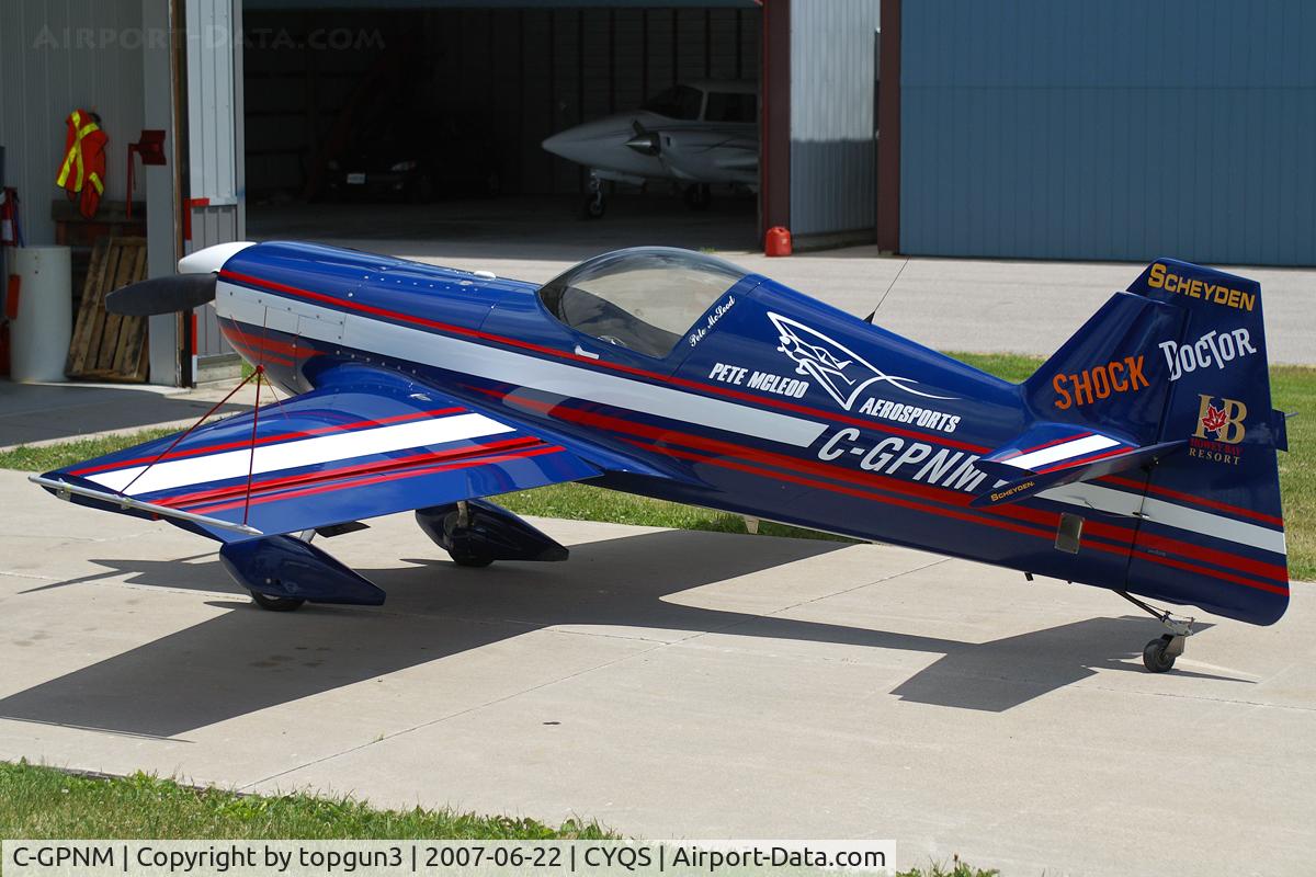 C-GPNM, 1997 Giles G-200 C/N G2001018, Getting ready for a performance.