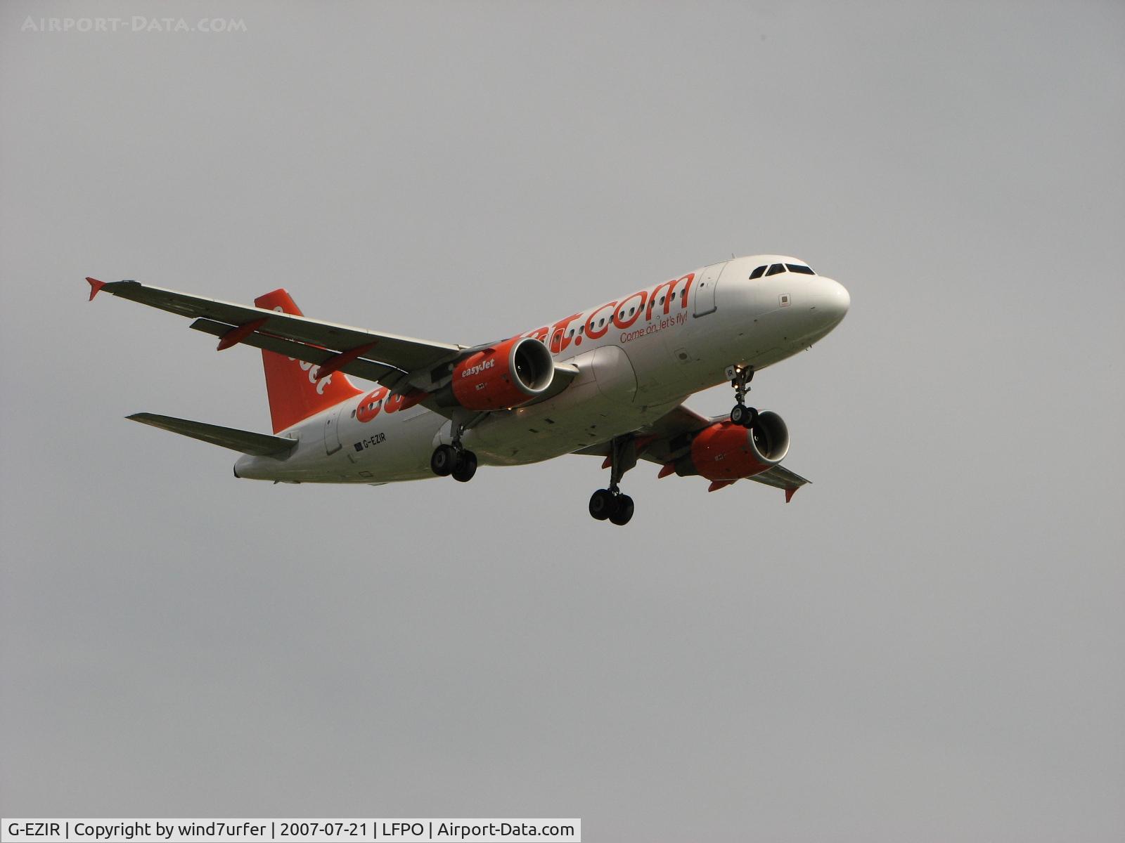 G-EZIR, 2005 Airbus A319-111 C/N 2527, About to land on rwy 26