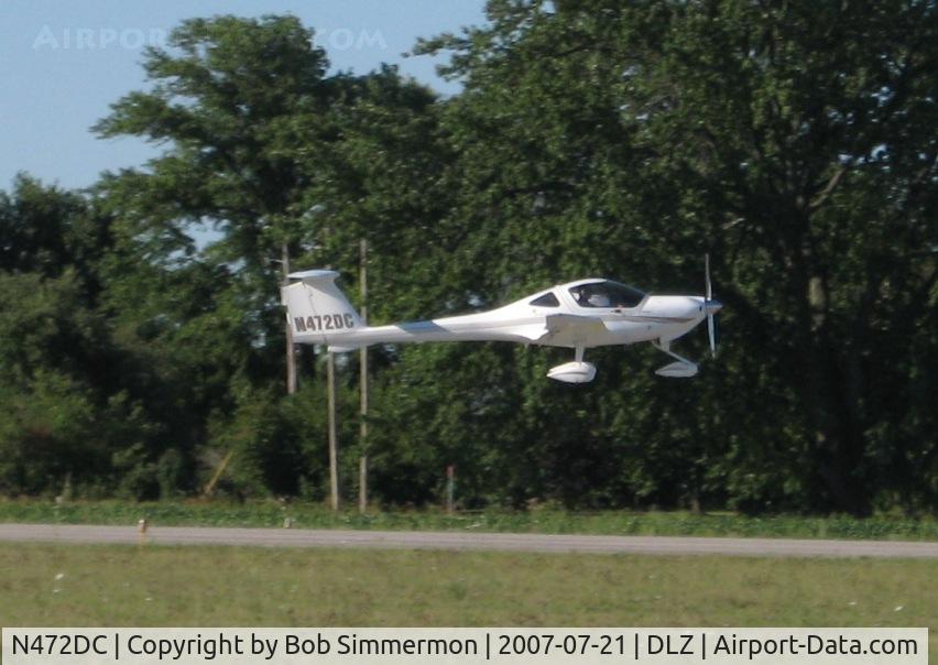 N472DC, 2004 Diamond DA-20C-1 Eclipse C/N C0272, Touch and Go at Delaware, OH