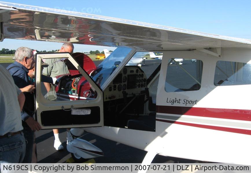N619CS, 2006 Tecnam P-2004 Bravo C/N 049, Getting lots of attention at the Delaware fly-in breakfast.