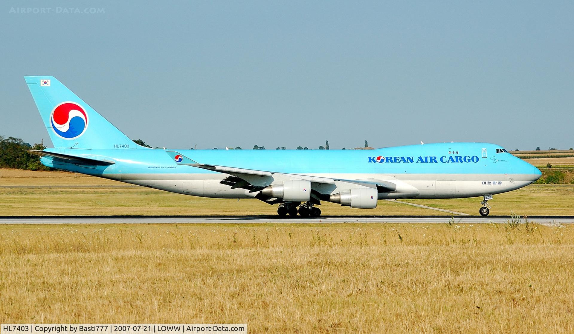 HL7403, 1998 Boeing 747-4B5F/SCD C/N 26408, Landing from seoul
