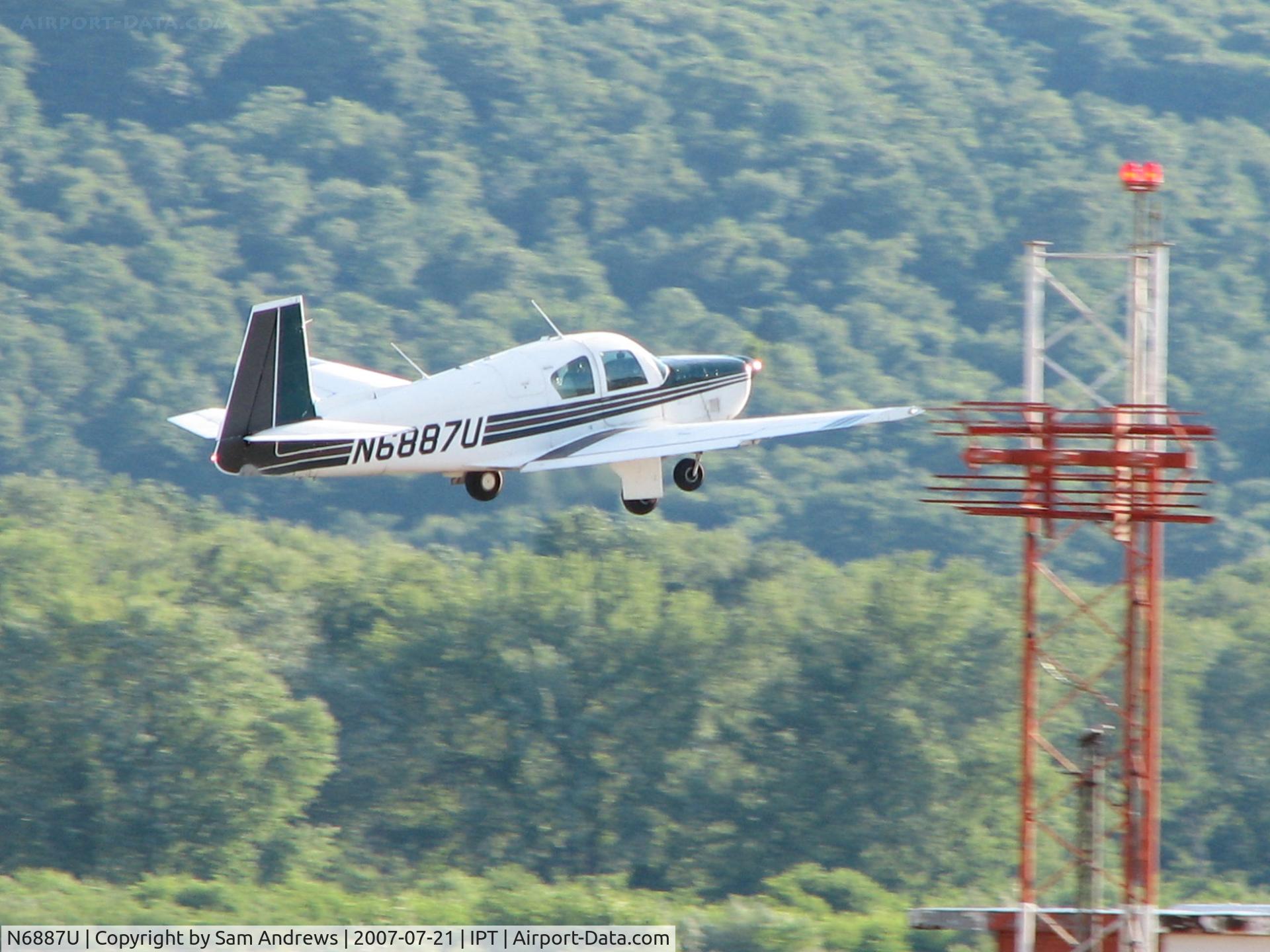 N6887U, 1963 Mooney M20C Ranger C/N 2591, Up and on the move!