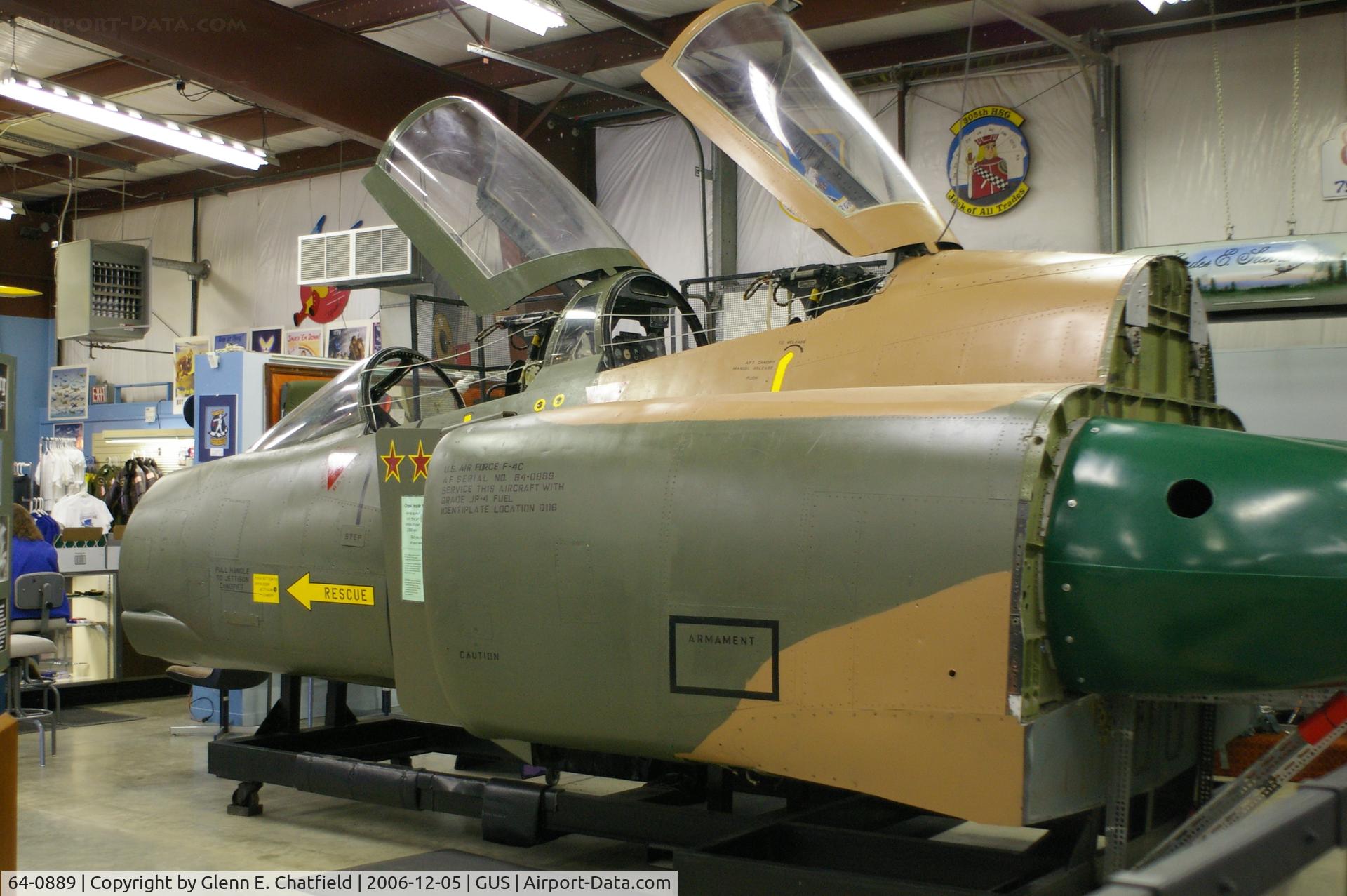 64-0889, 1964 McDonnell F-4C-25-MC Phantom II C/N 1301, F-4C cockpit section at the Grissom AFB museum