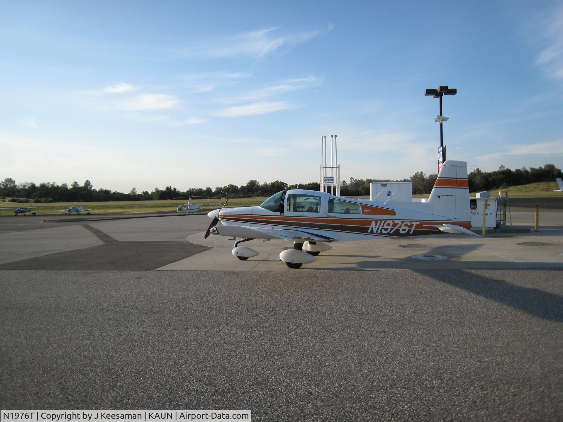 N1976T, 1976 Grumman American AA-5B Tiger C/N AA5B0323, Fueling up at KAUN