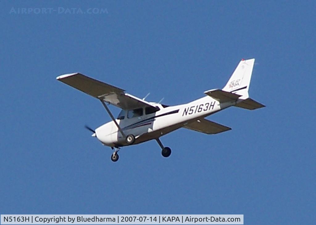N5163H, 2001 Cessna 172S C/N 172S8933, Touch and Go