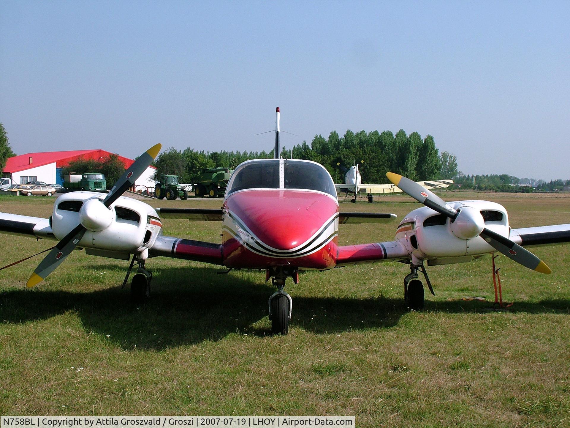 N758BL, 1973 Piper PA-34-200 Seneca C/N 34-7350318, 07.19.07. ÅcsÃ©ny Airport / Hungary