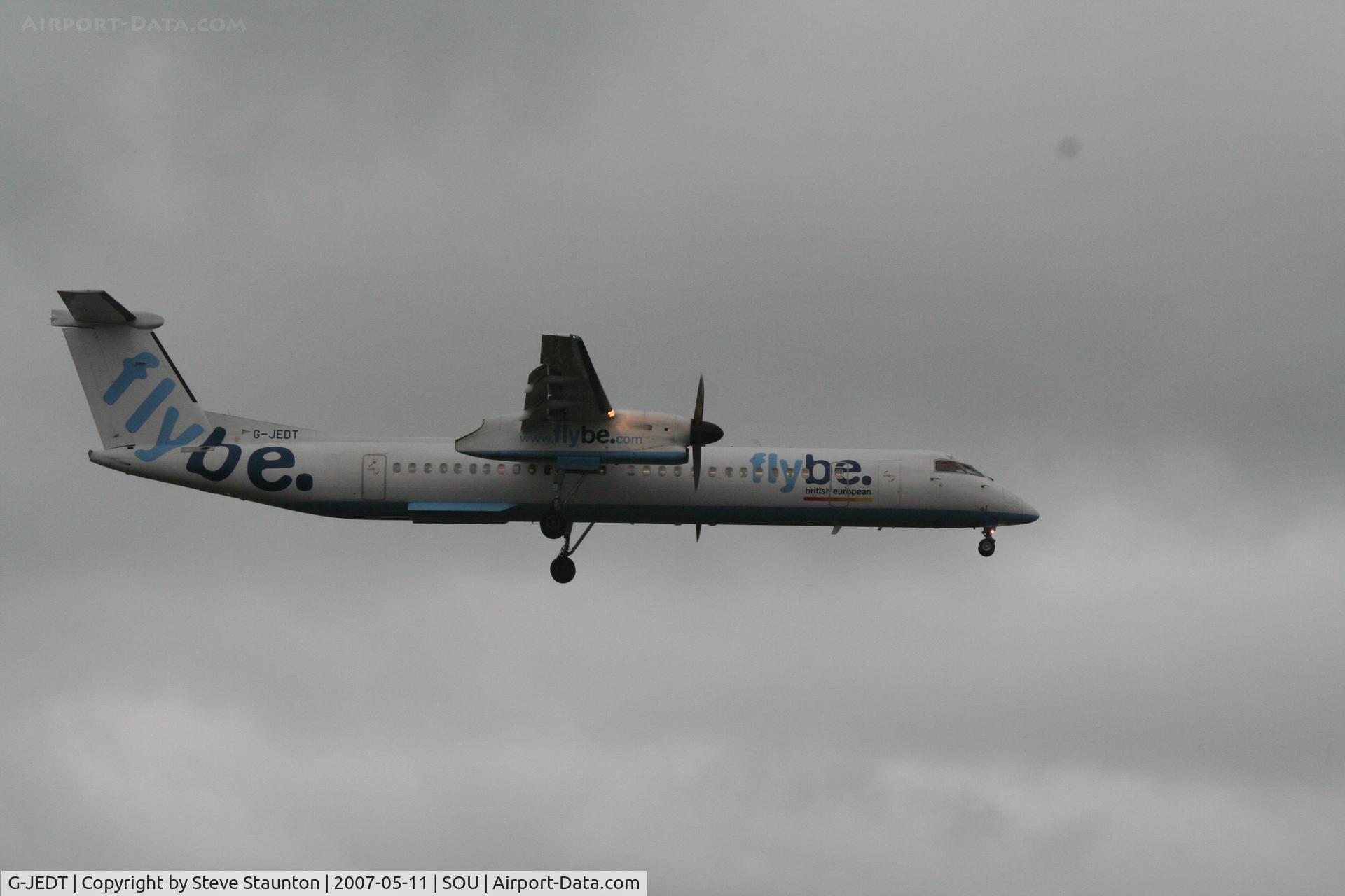 G-JEDT, 2003 De Havilland Canada DHC-8-402Q Dash 8 C/N 4088, Taken on a stormy evening @ Southampton