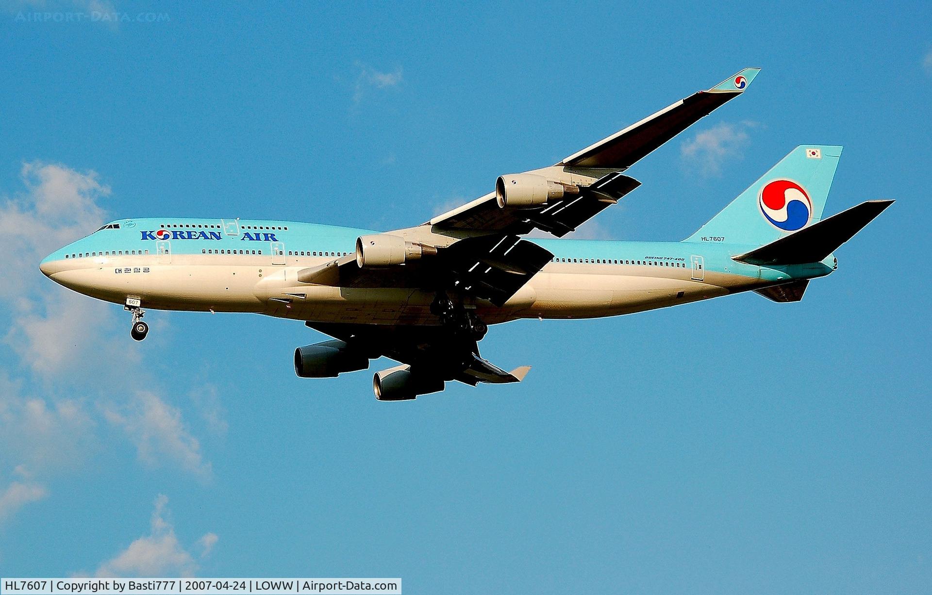 HL7607, 1989 Boeing 747-4B5 C/N 24198, Landing from seoul in vienna at runway 34